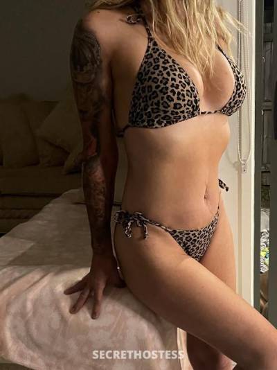 32 year old Asian Escort in Brisbane Aussie Smoking Hot Beach Babe at Sunny Bank Mon 1/5