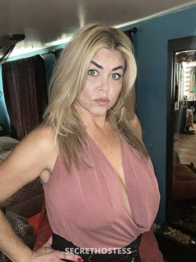 43Yrs Old Escort 167CM Tall Santa Ana CA Image - 1