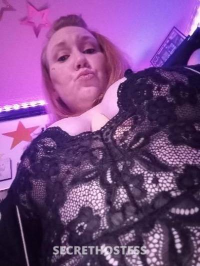 30 year old Escort in Lewiston-Auburn ME New curvy blonde babe hosting lewiston