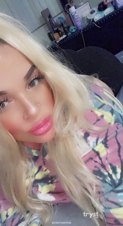 Amber - Pierced Kitty BlondeBombshell in Las Vegas NV
