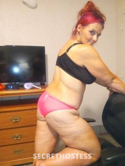 34 year old Escort in Louisville KY Sexy White Woman ready to please your needs and let you fuck