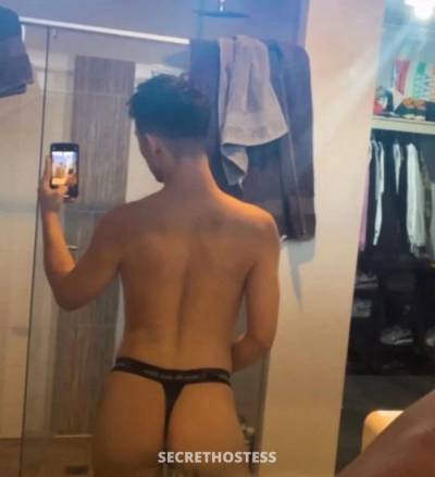 26 year old Australian Escort in Burswood Perth Bi hung 9” escort- paid meets only