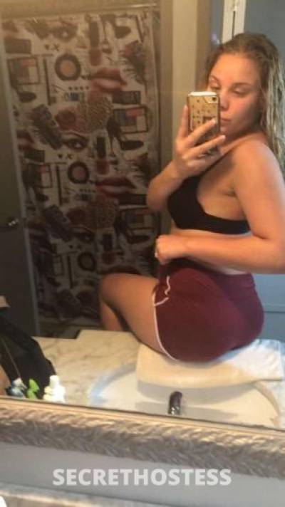 26 year old Escort in Rochester NY Available