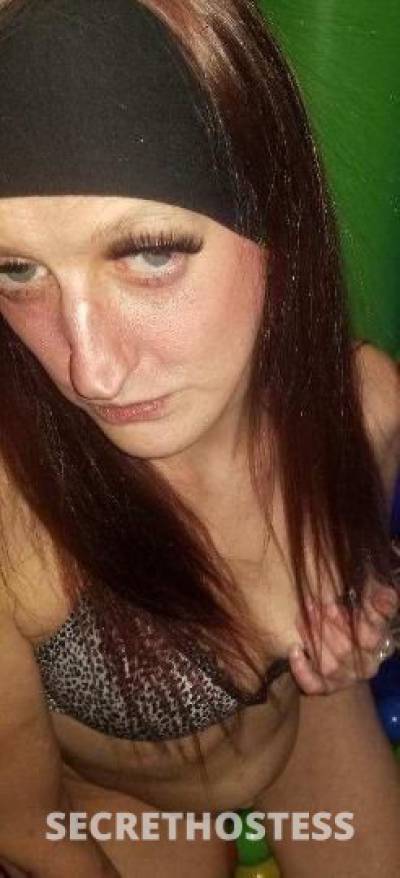 30 year old Escort in Rochester NY Freak Me Friday SUPER SPECIALS