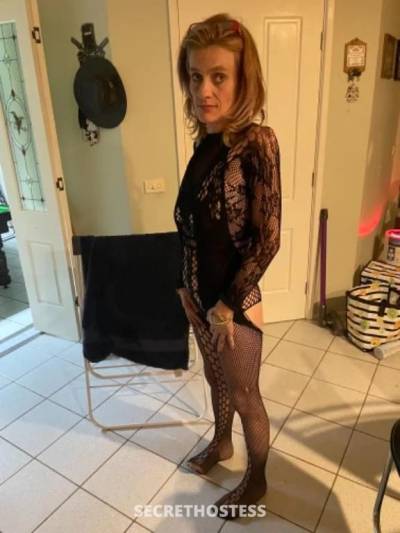 36 year old Escort in Caddens Sydney New to the area