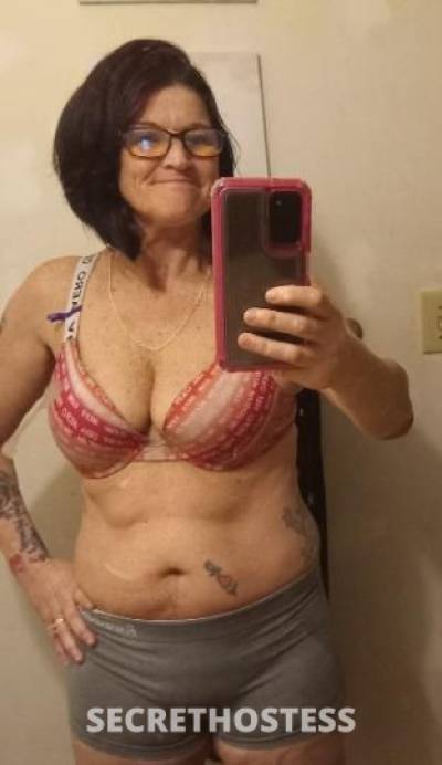 51 year old Escort in Charlotte NC let me show you what a mature woman can do