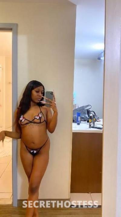 22 year old Escort in Detroit MI Come play??available incalls southfield
