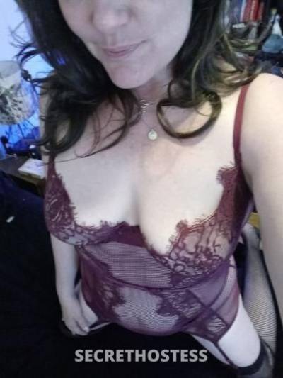 42 Year Old Escort Seattle WA - Image 4