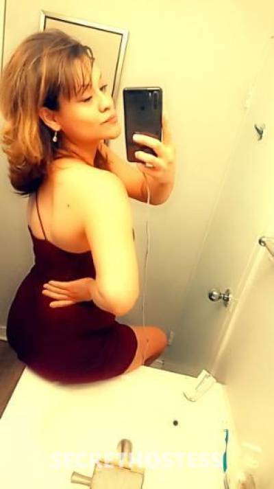 31 year old Escort in Edmonton Carcall quickies and outcalls