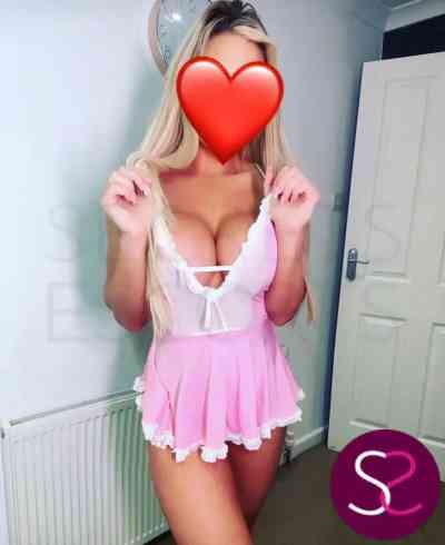 33Yrs Old Escort Size 8 165CM Tall Manchester Image - 1