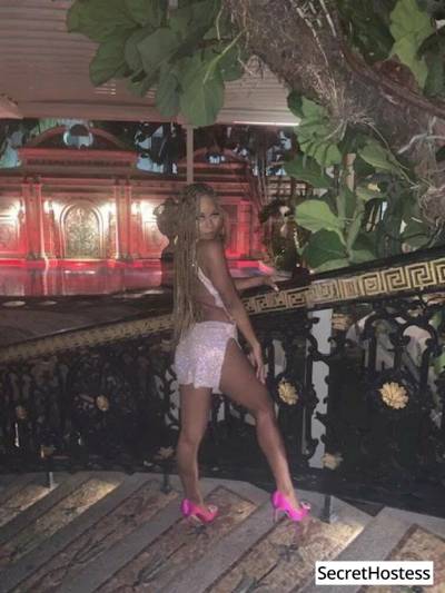 21 Year Old Dominican Escort Manhattan NY Brown eyes - Image 2