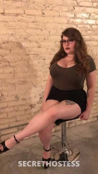 Curvy Midwest Babe in Seattle WA