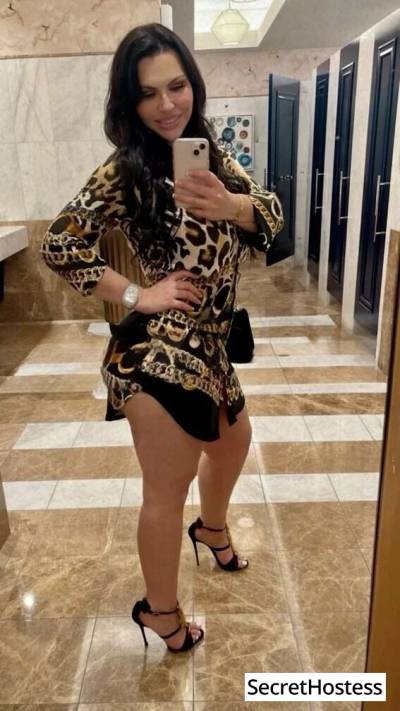 27 Year Old Escort San Francisco CA Brunette - Image 2