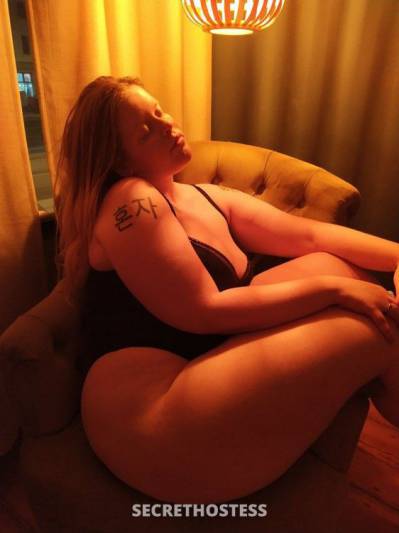 6Ft Natural Curvy Goddess Poppy Available for Incall and  in Seattle WA