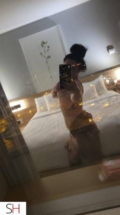 30 Year Old Asian Escort Winnipeg Black Hair - Image 3