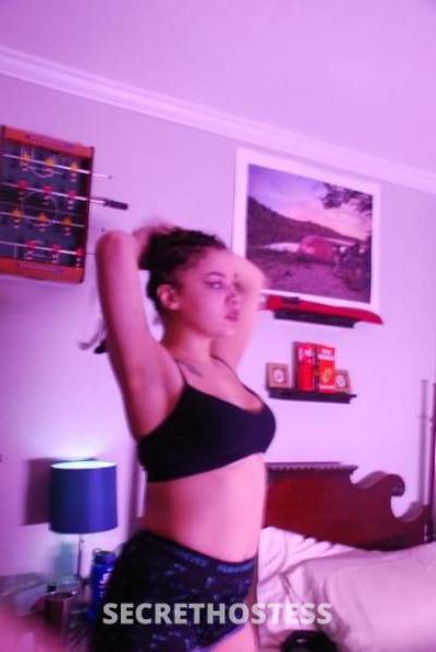 26Yrs Old Escort 167CM Tall Fayetteville AR Image - 1