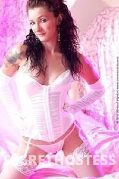 33Yrs Old Escort Fresno CA Image - 0