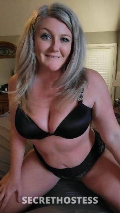 48Yrs Old Escort Bakersfield CA Image - 1