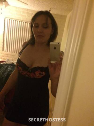 48Yrs Old Escort Green Bay WI Image - 4