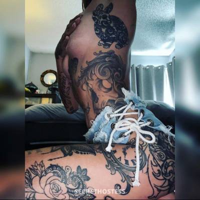 Tattooed Model Lookin For Fun 30 year old Escort in North Hills CA