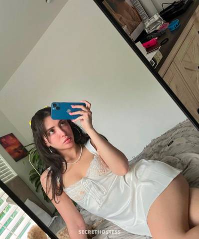 Abella smith 25Yrs Old Escort Maui HI Image - 2