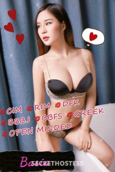 27 year old Escort in Bakersfield CA ? ? New Spinner!??Basia from Singapore ?? Tiny Waist Big 