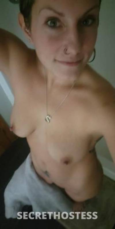 40 year old Escort in Albany GA Men Who Eat MoM Are My Favourite Nice Well Clean Juicy And 