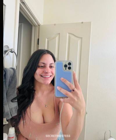 23 year old Escort in Washington DC Im free now and available to give you the best fuck ever
