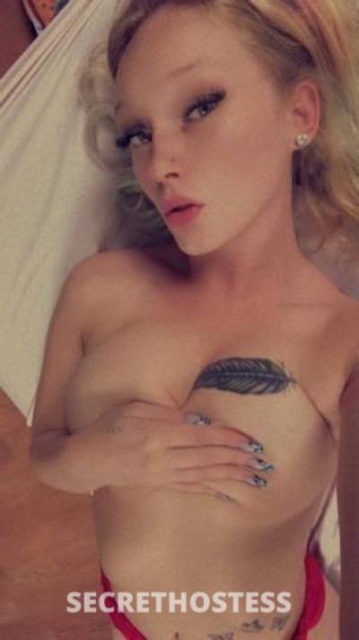 26 year old Escort in Rochester NY Quickie Queen