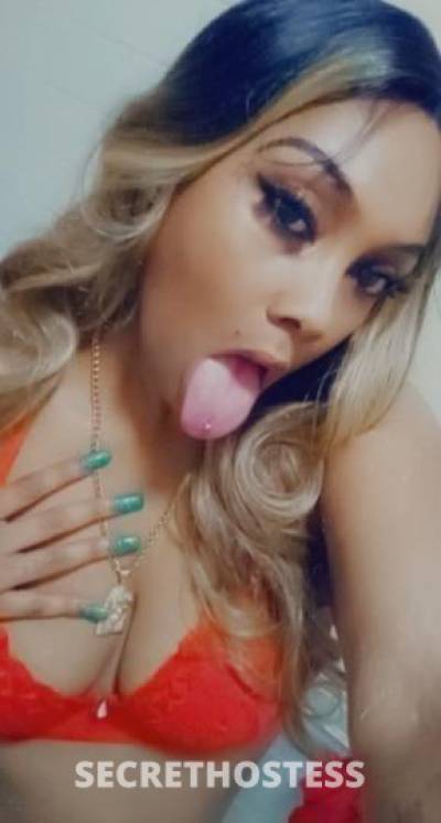 Caramel goddess ready to satisfy all your needs in Boston MA