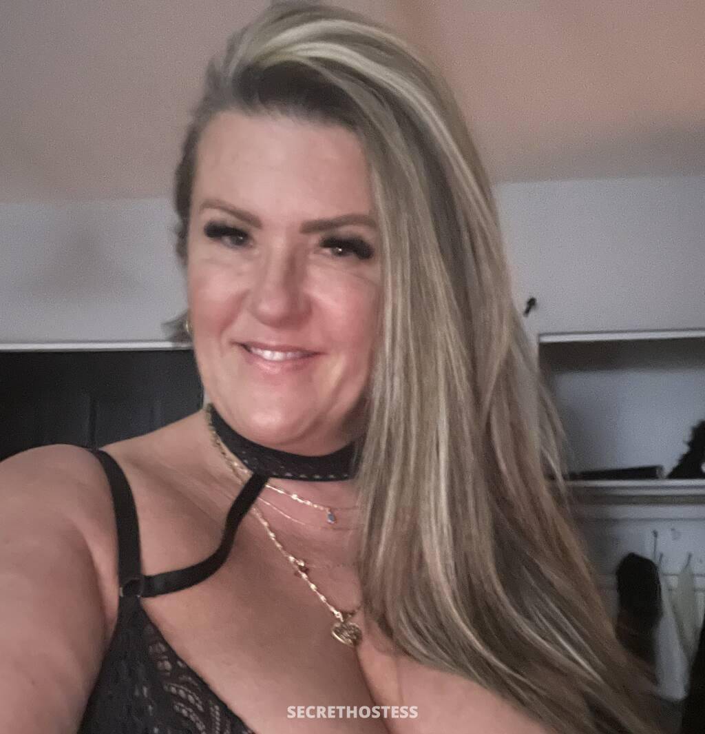 Marie-Caroline Chartrand alluring expression