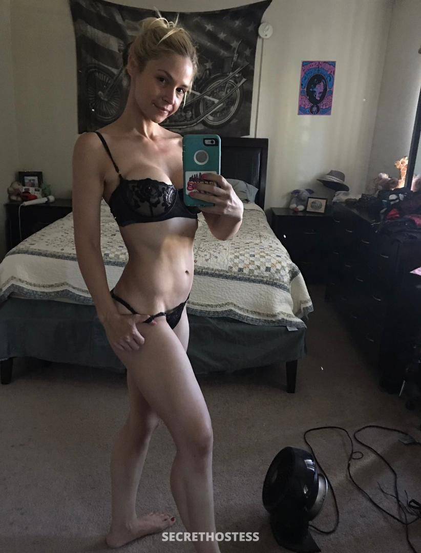 Mary 23Yrs Old Escort Size 4 Richmond Hill Image - 1