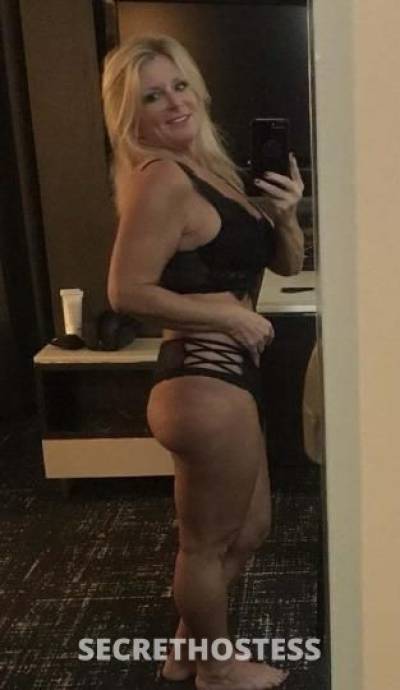 41Yrs Old Escort Raleigh NC Image - 0