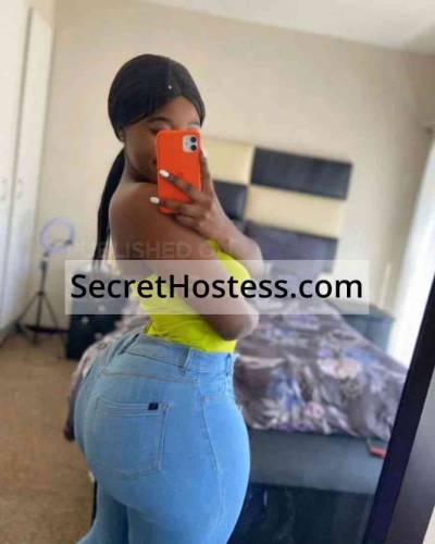 23 Year Old Senegalese Escort Dakar Black Hair Hazel eyes - Image 2