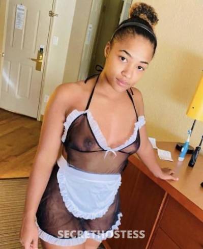 26 year old Escort in Columbia MO NO CONDOM AND ALL SERVICE?Young sexy Beauty queen? ?Curvyy 