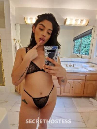 28 year old Escort in College Station TX Sexy hot horny queen you can enjoy secret sex incall outcall