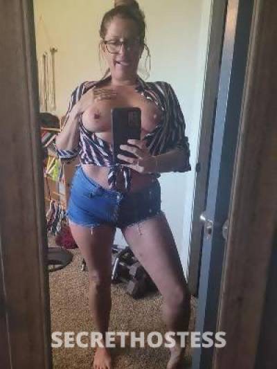 41 year old Escort in Huntsville TX I am 41 years sexy lady Don t miss my good special service 