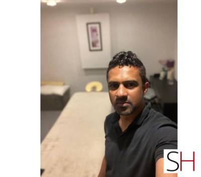 Asian Male Masseuse - Out CALL in Dublin