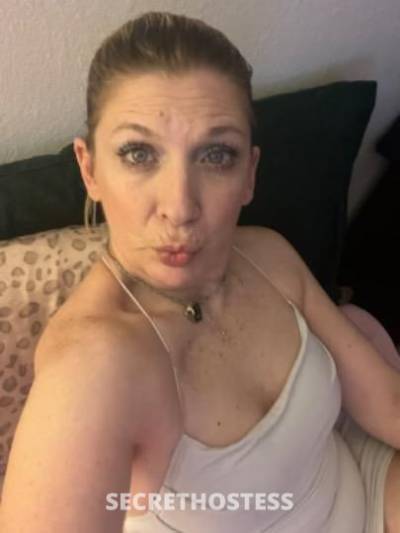 47Yrs Old Escort Madison WI Image - 1