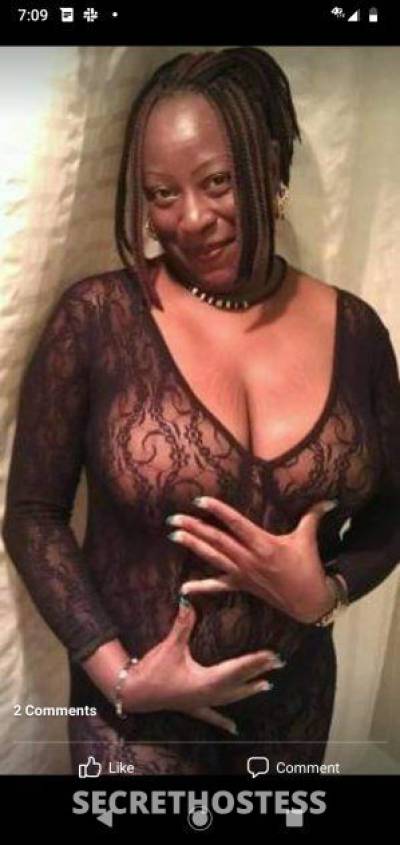 45 year old African Escort in Fredericksburg VA Happy spring time!?! hi im kenya ! ? lets blossom