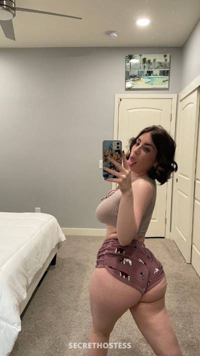 25 year old Asian Escort in Palm Springs CA HOOKUP ?? ? ? I’m hot ? and dtf
