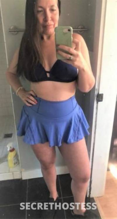 Hello love are you ready to fuck a 48 year old woman👙  in Topeka KS
