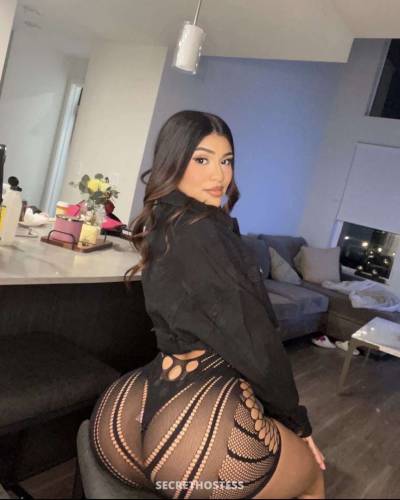 25 year old Escort in Montreal Down to fuck