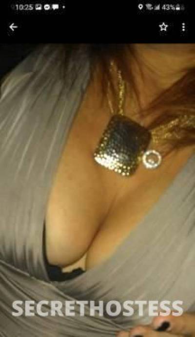 Gwen 59Yrs Old Escort Barrie Image - 9