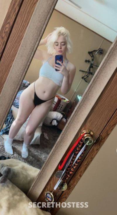 Kate smith 23Yrs Old Escort Size 9 162CM Tall Boston MA Image - 1