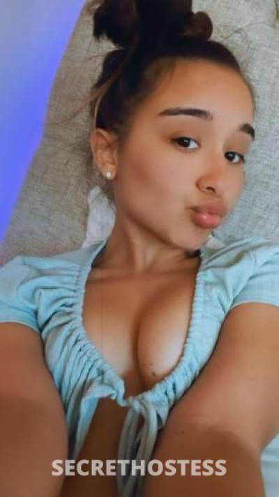 23 year old Asian Escort in New Haven CT Young Hot And Ready for Incall Outcall Car Fun Available 