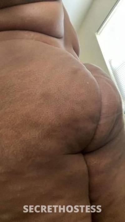 26 year old Escort in Dayton OH Favorite big freak back