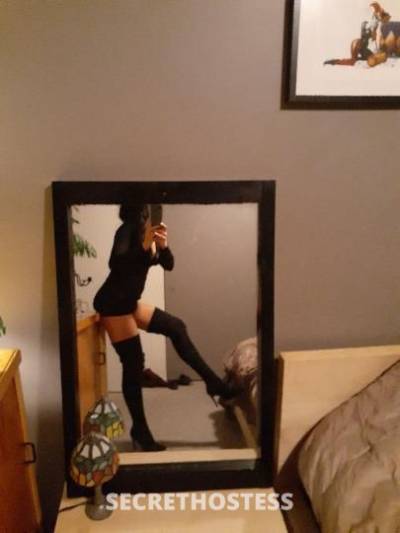 34 year old Escort in Calgary ?? THE TOM CATS AWAY &amp; THE PUSSY ? WANTS 2 PLAY