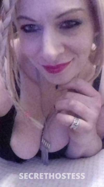 38 year old Ukrainian Escort in Niagara Outcalls &amp; Carcalls tonight? Text the number below 