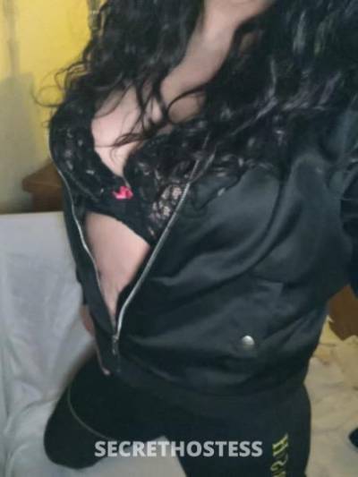 33 year old Escort in Edmonton Sexy Milf That Knows What Shes Doing??? INCALL AND OUTCALL 